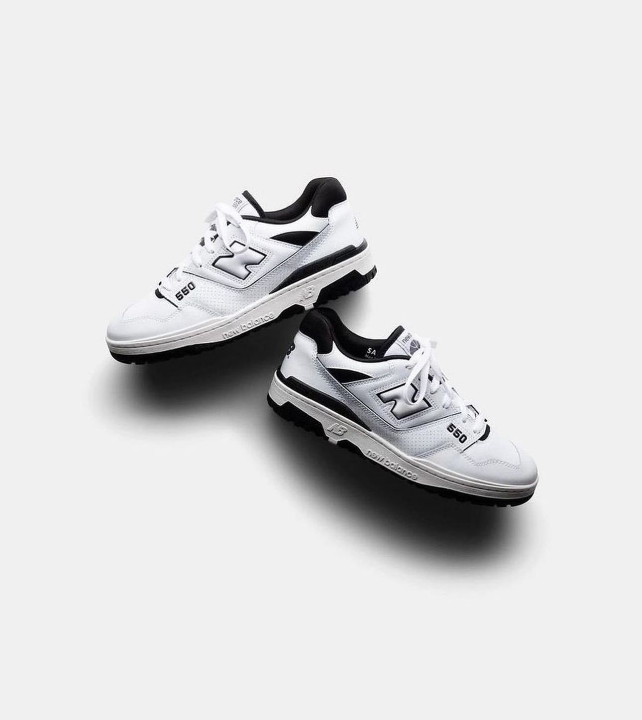 New Balance 550 “ White/Black “