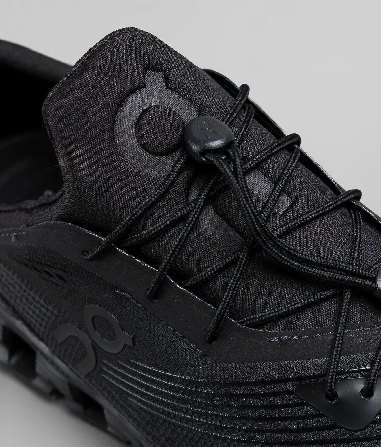 On Running Cloud X Z5 All Black