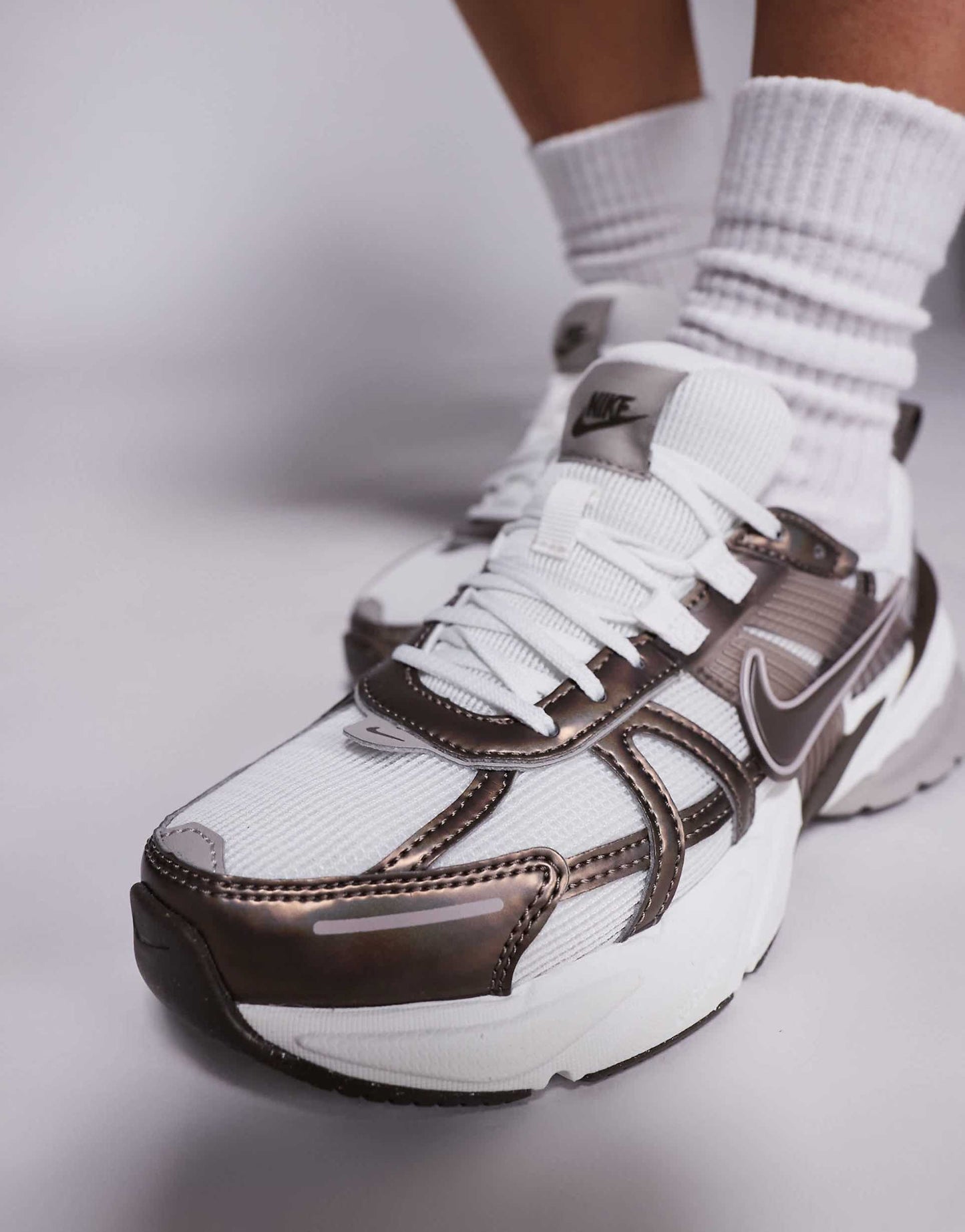 WMNs V2K Run Mink Brown Summit White College Grey Ironstone