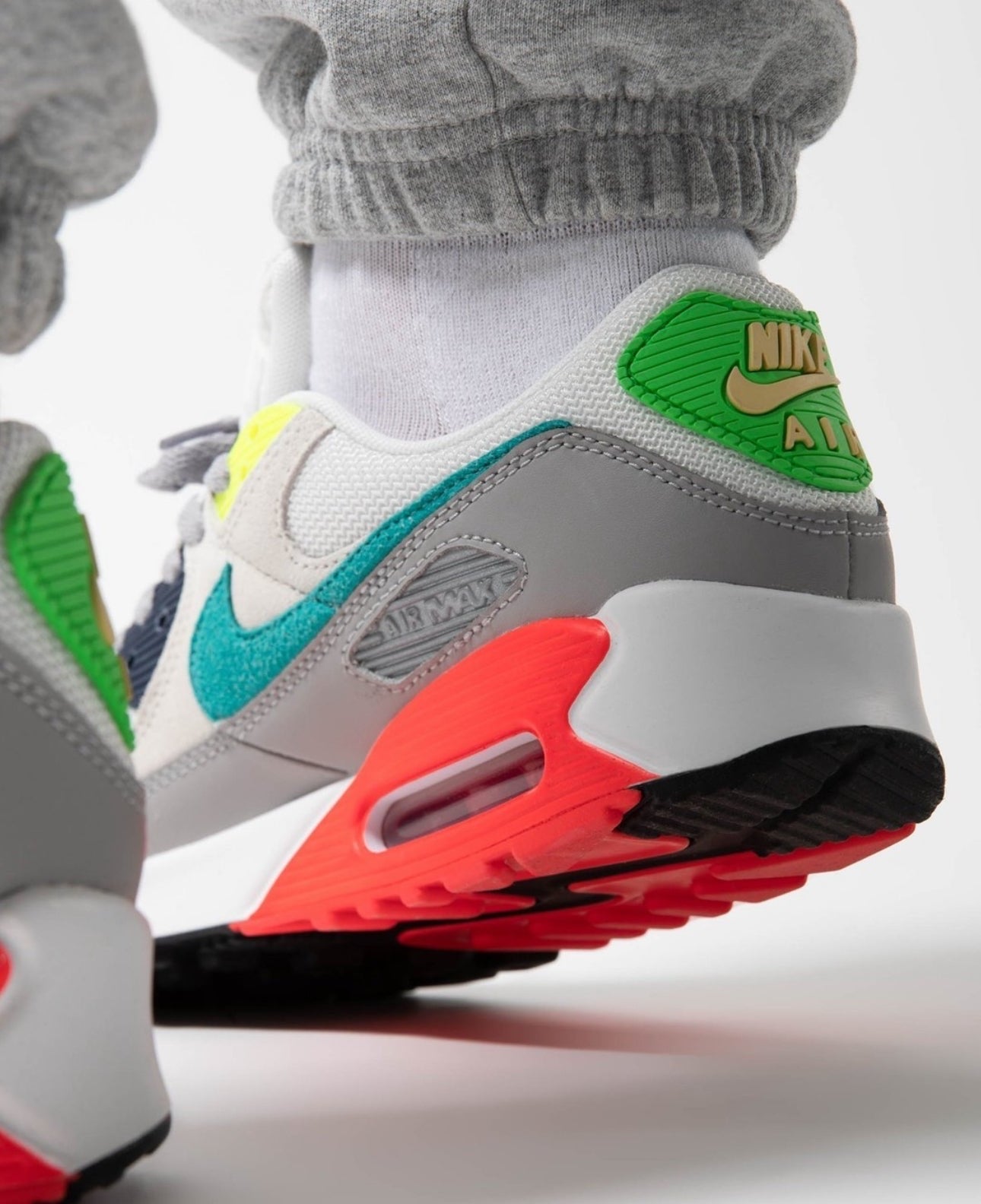 WMNs Airmax 90 “ Evolution of Icons “