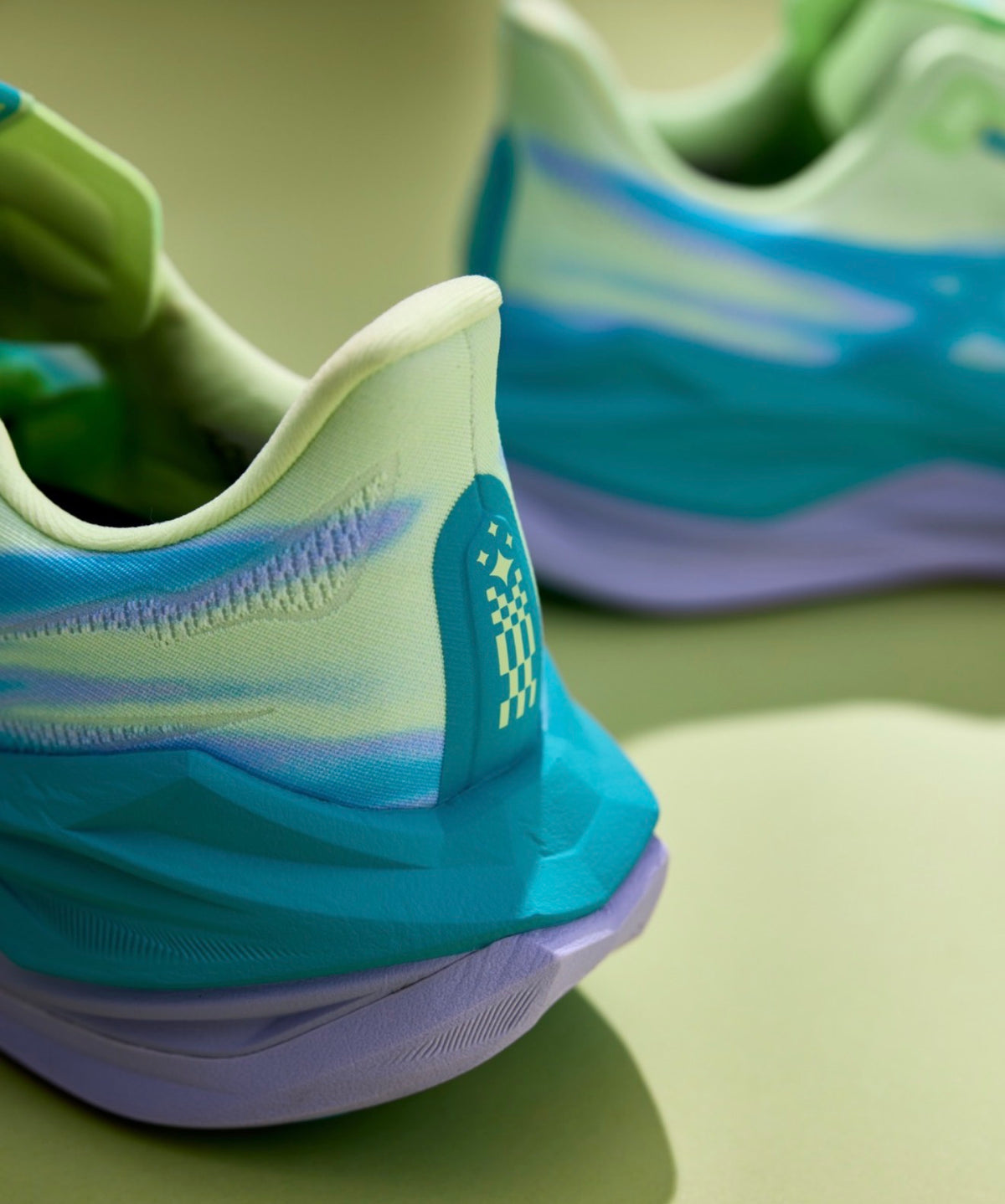 Superblast 3 Illuminate Yellow Energy Aqua