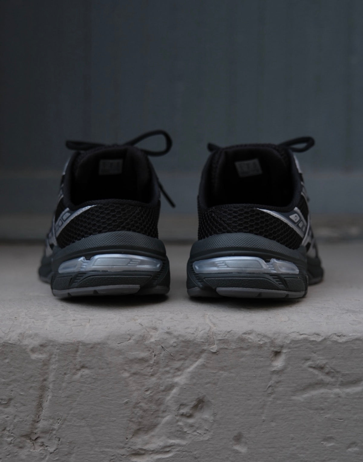 Gel-1130 Mule Black Graphite Grey