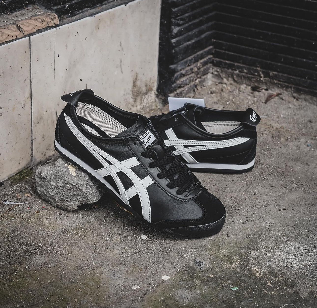 Onitsuka Tiger Mexico 66 “ Black/White “