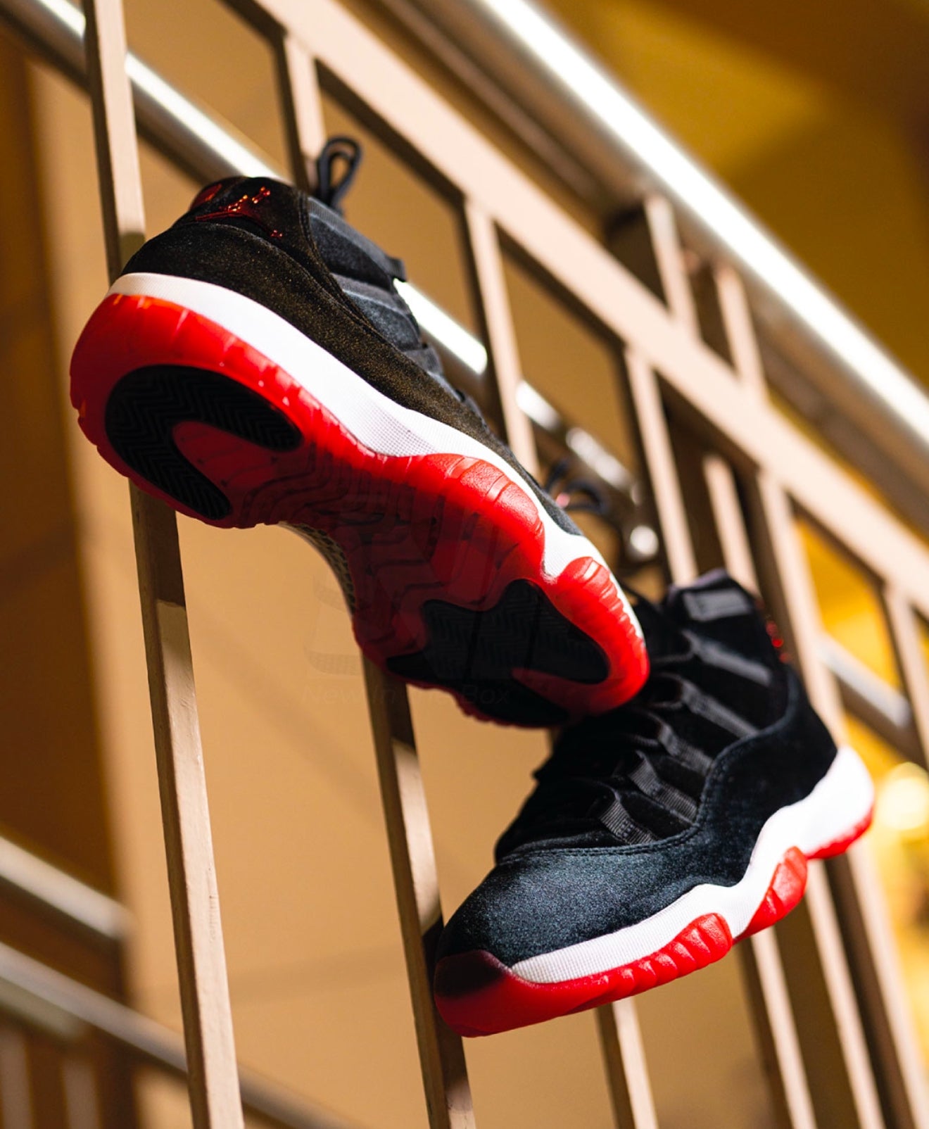 Air Jordan 11 Bred Velvet