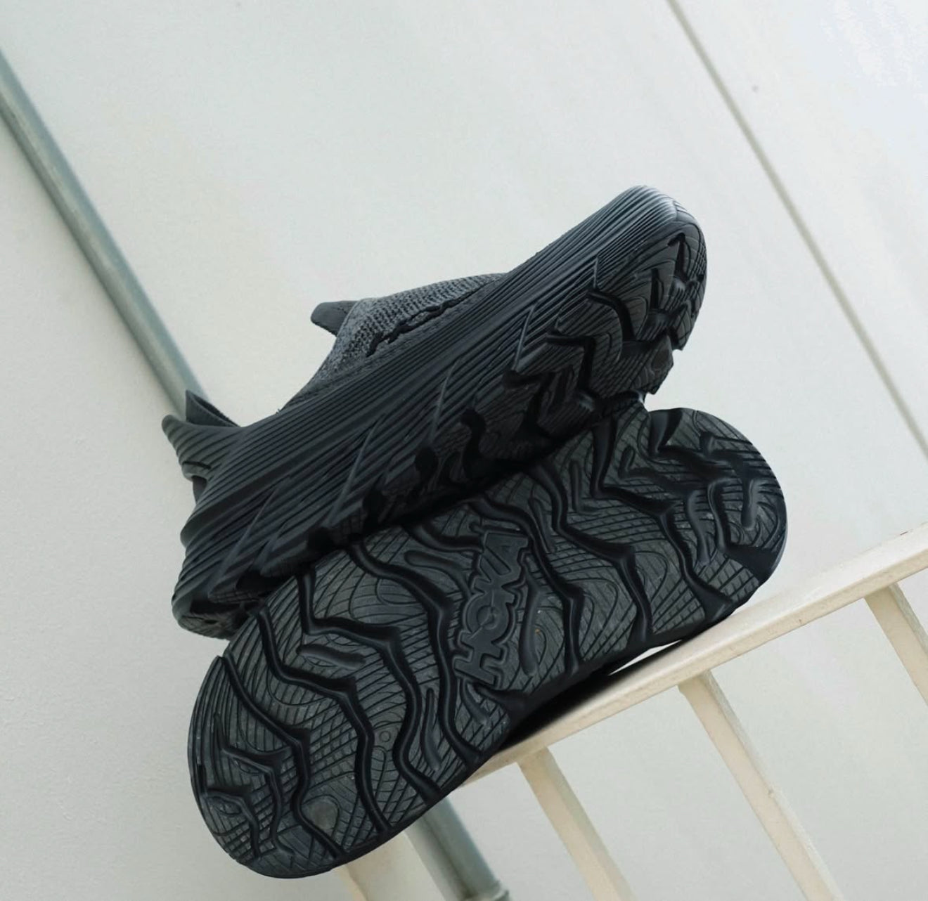 Hoka Restore TC Black Grey