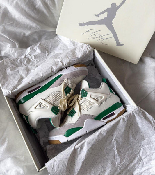 SB Air Jordan 4 “Pine Green”