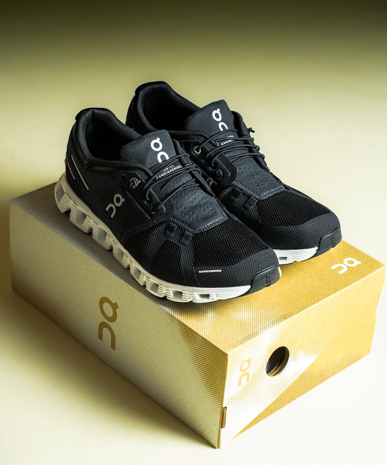 WMNs On Running Cloud 5 Black White