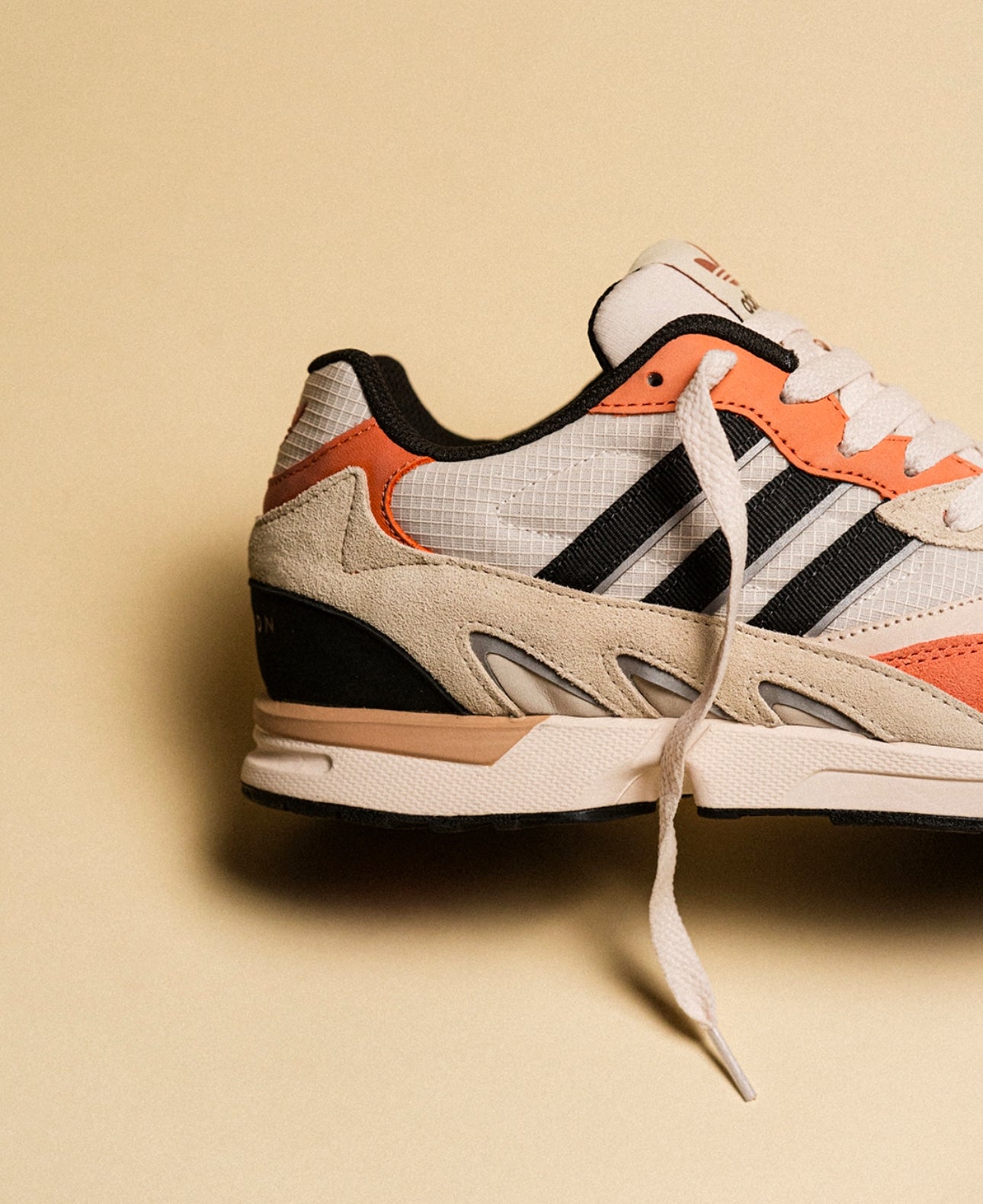 Torsion Super Chalk White / Carbon / Hazy Copper