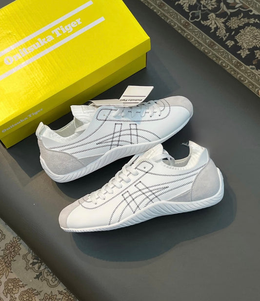 Sclaw Lace Up White Black
