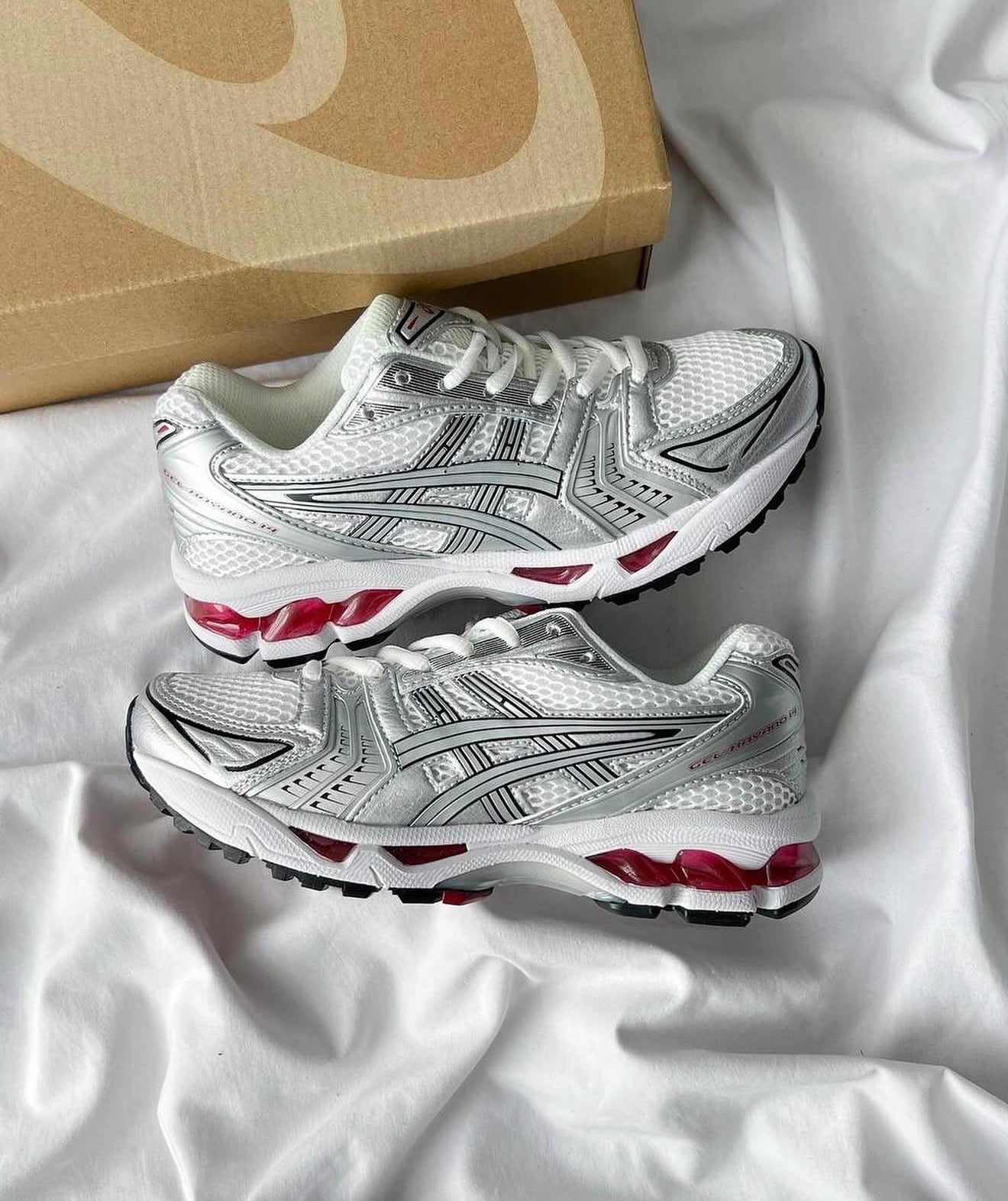 Gel Kayano 14 Pure Silver Red