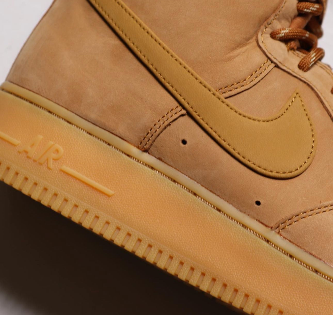 Airforce 1 Mid “ Flax “