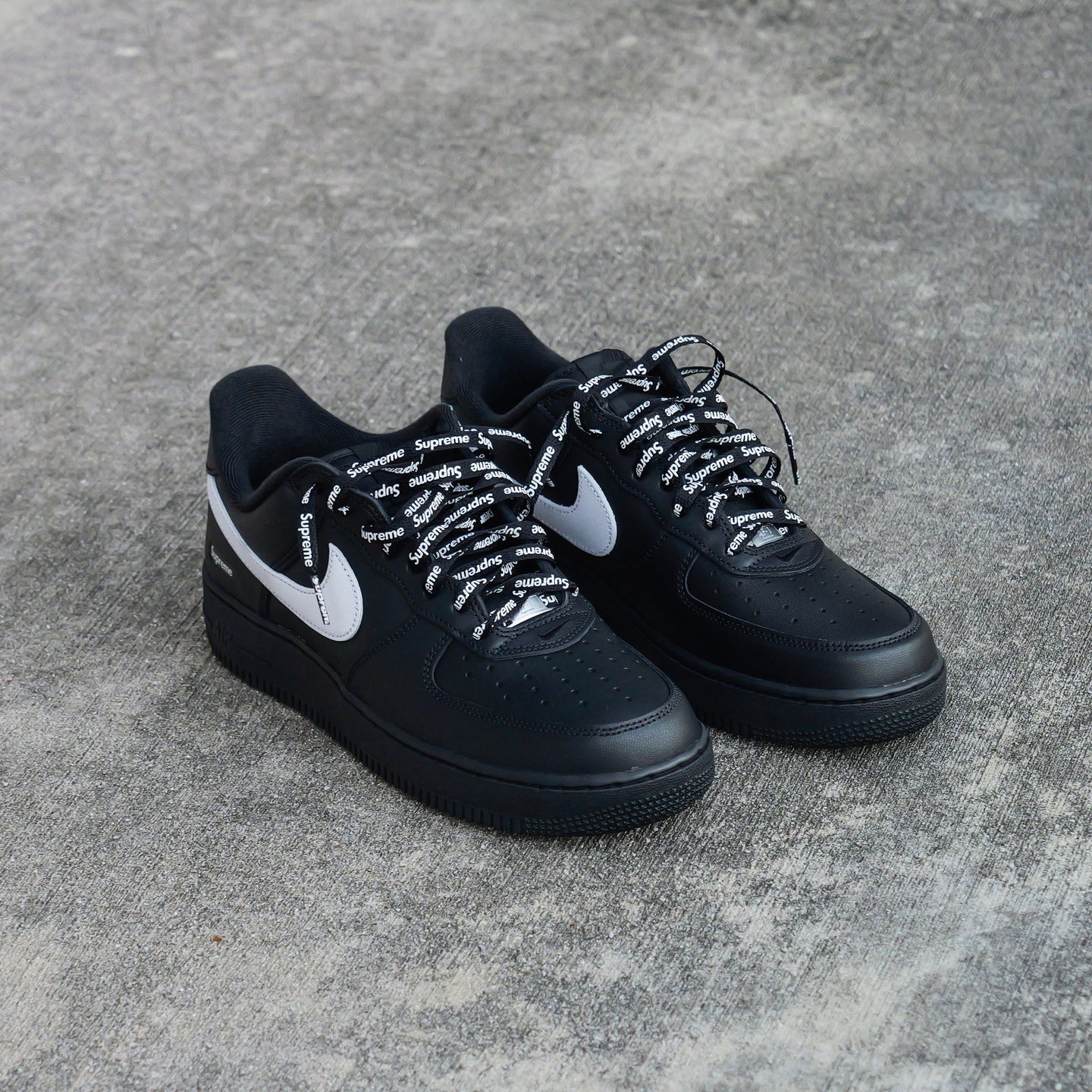 Airforce 1 Low Supreme Black White