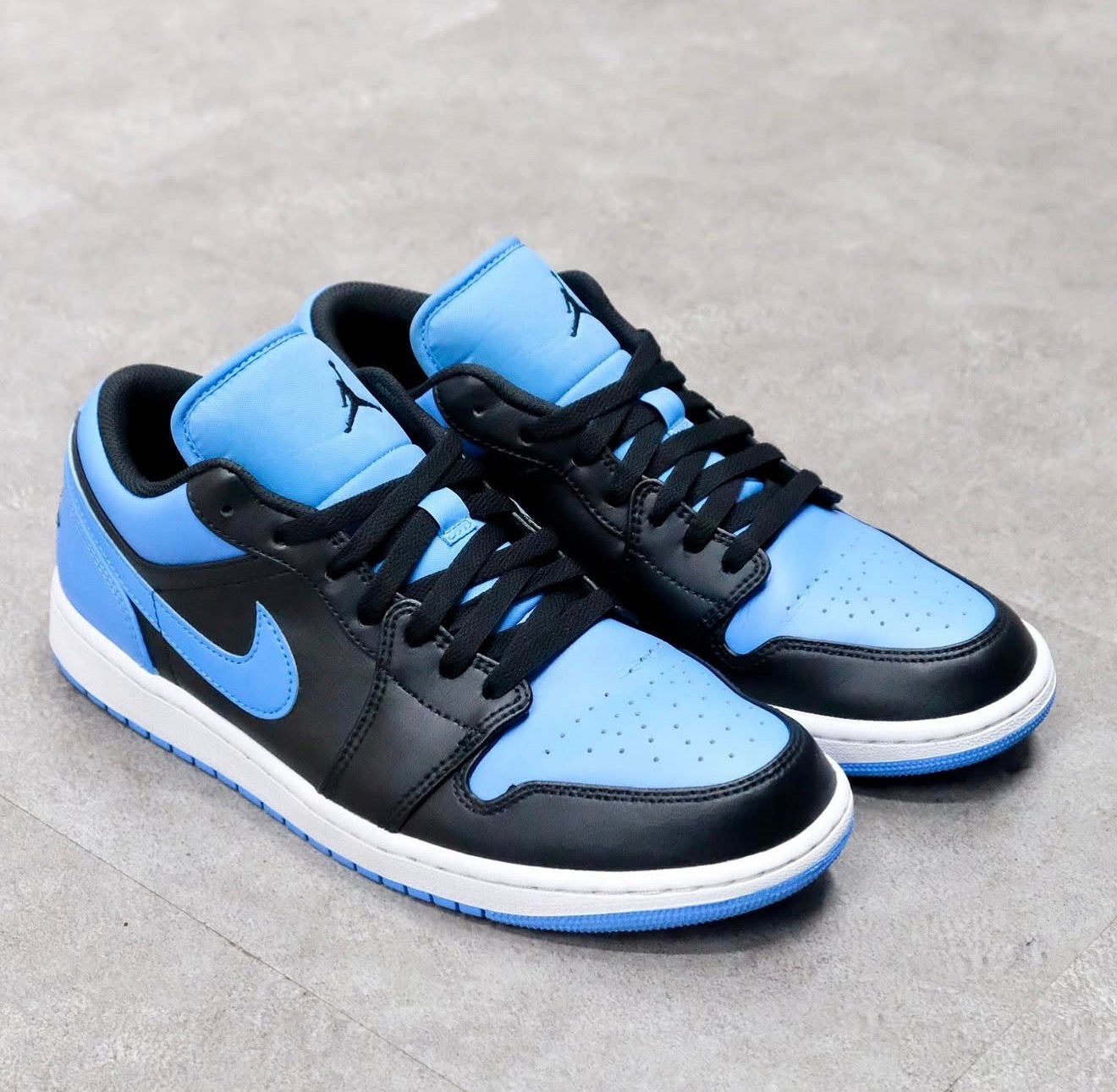 Air Jordan 1 Low Black UNC