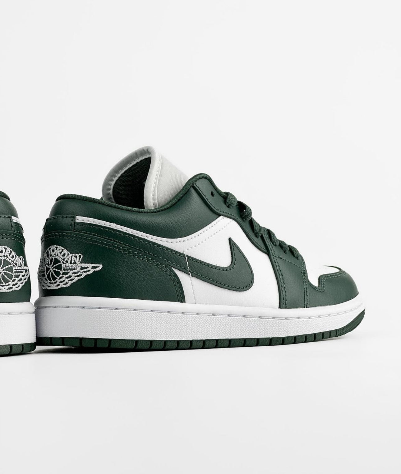 Air Jordan 1 Low Galactic Jade