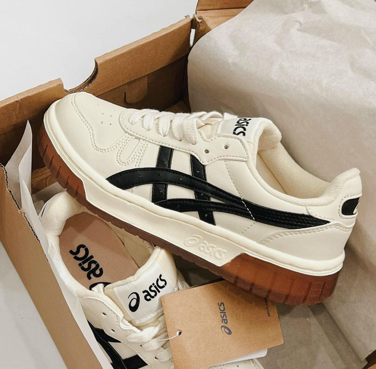 Asics Court MZ “ Cream Black Gum “