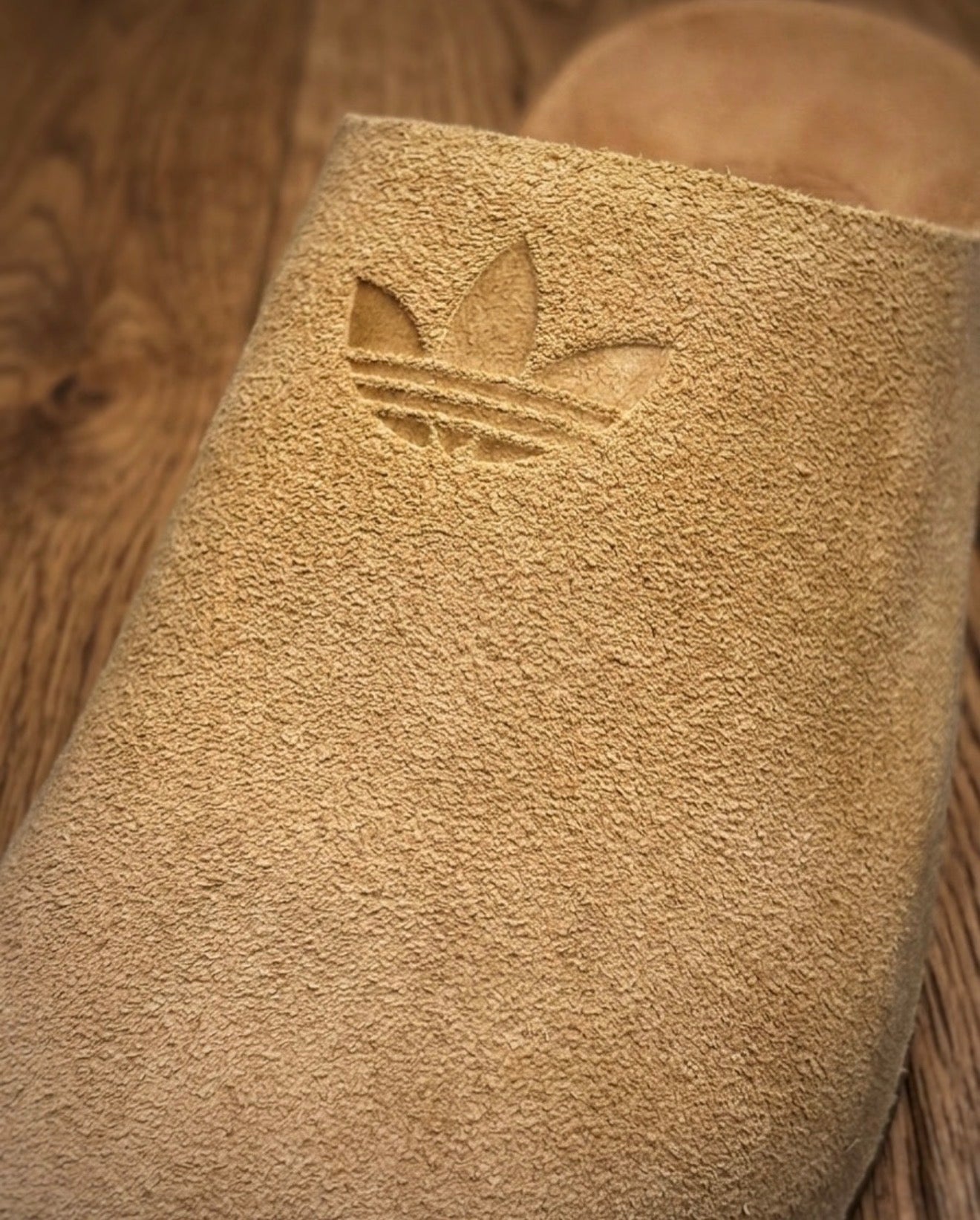 Adimule Slides Golden Beige Gum