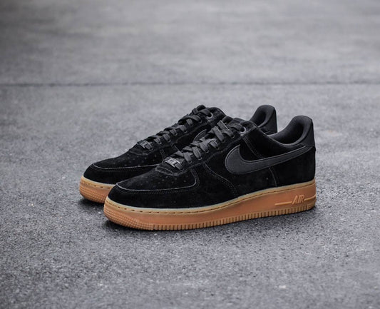 Airforce 1 07LV8 “ Black Suede “