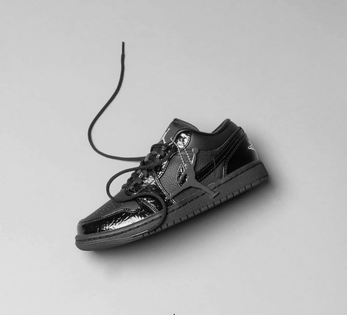 Air Jordan 1 Low Patent Elephant Black