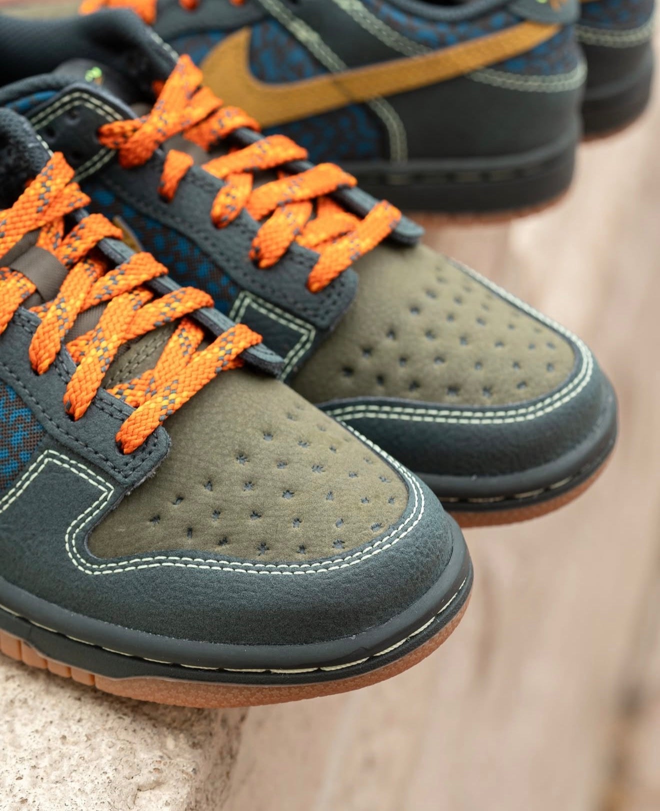 Dunk Low Seaweed Ochre Khaki