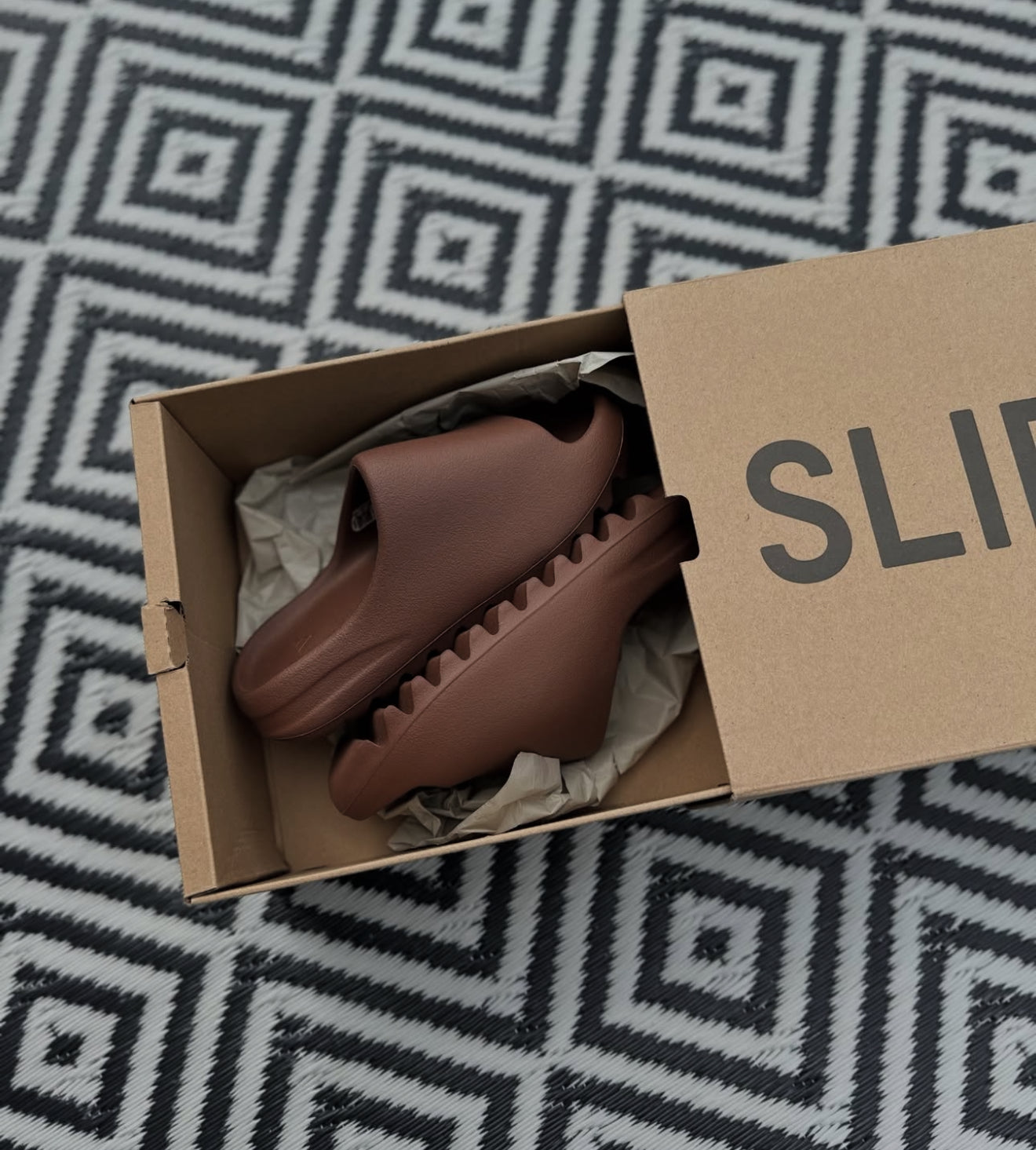 Yeezy Slides Flax
