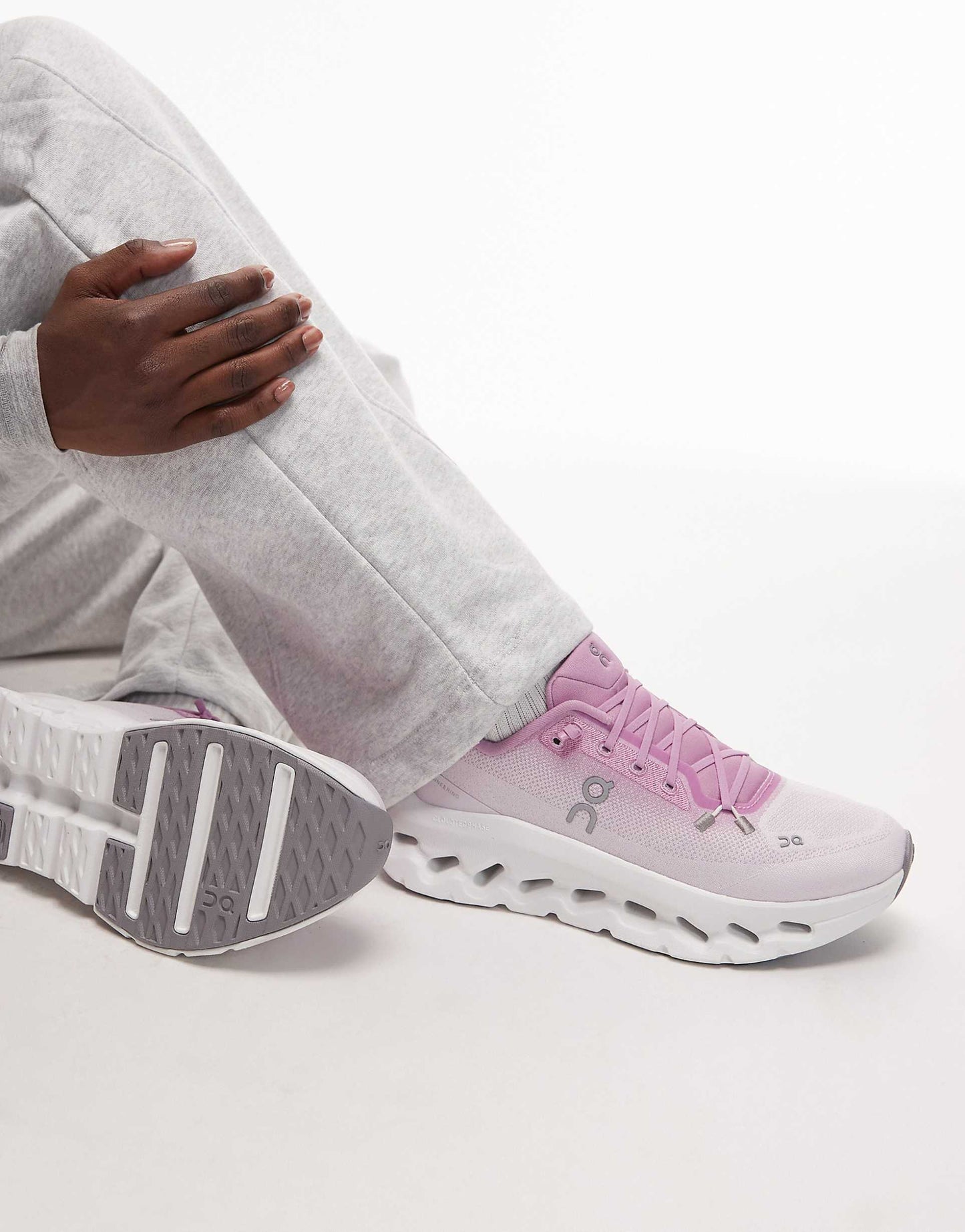WMNs On Running Cloudtilt Bloom Sakura