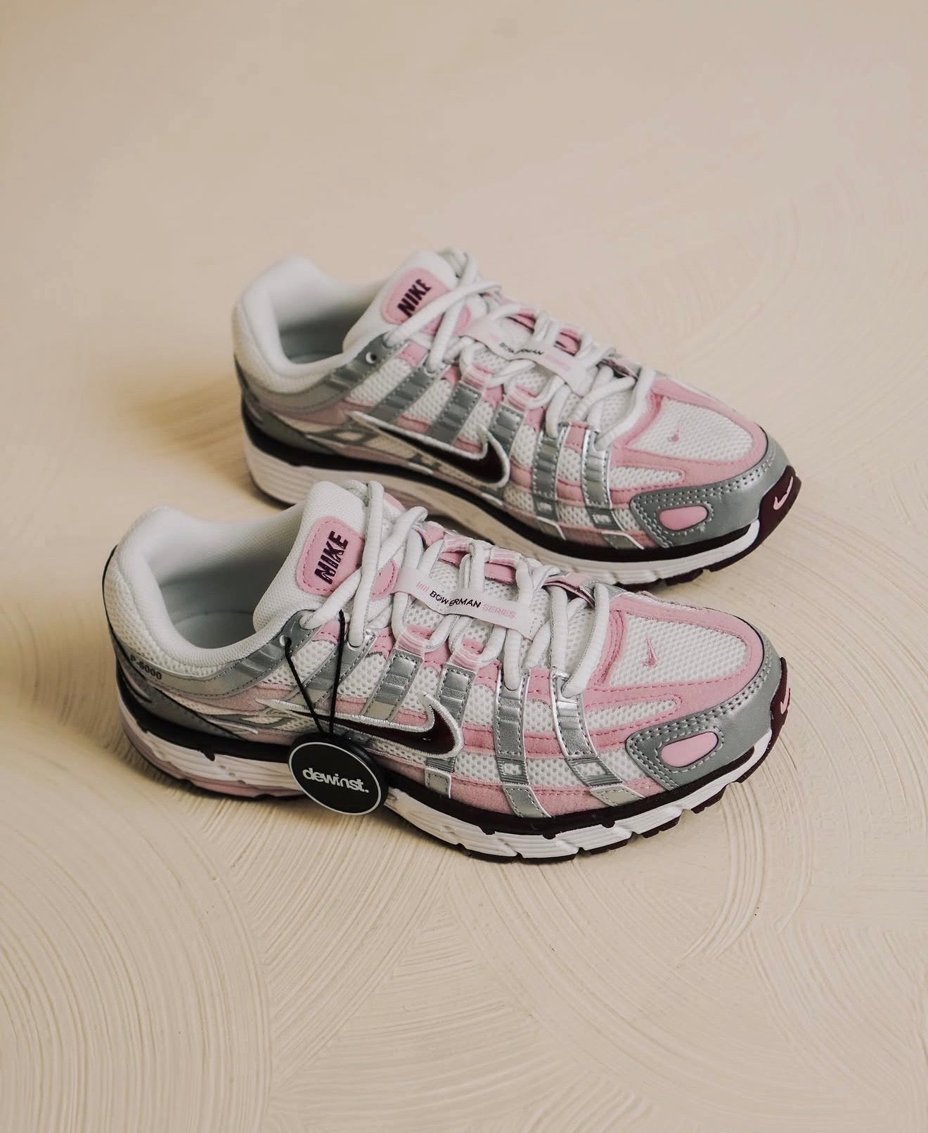WMNs P6000 Silver Burgundy Plum Chalk