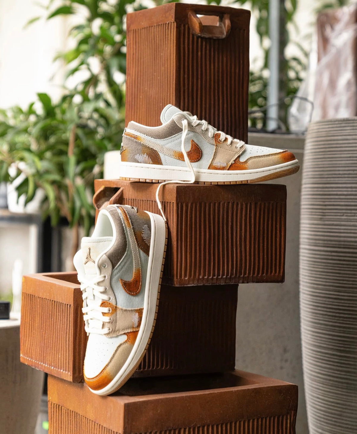 AJ 1 Low SE Multi-Color Sail Light Bone