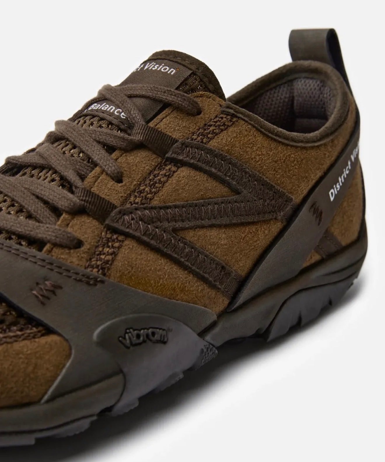 NB Balance MT10 District Vision Desert Palm