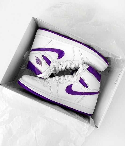 Air Jordan 1 Retro High Court Purple