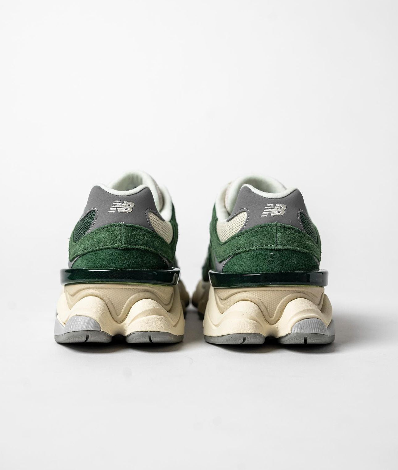 New Balance 9060 “ Nori Green “