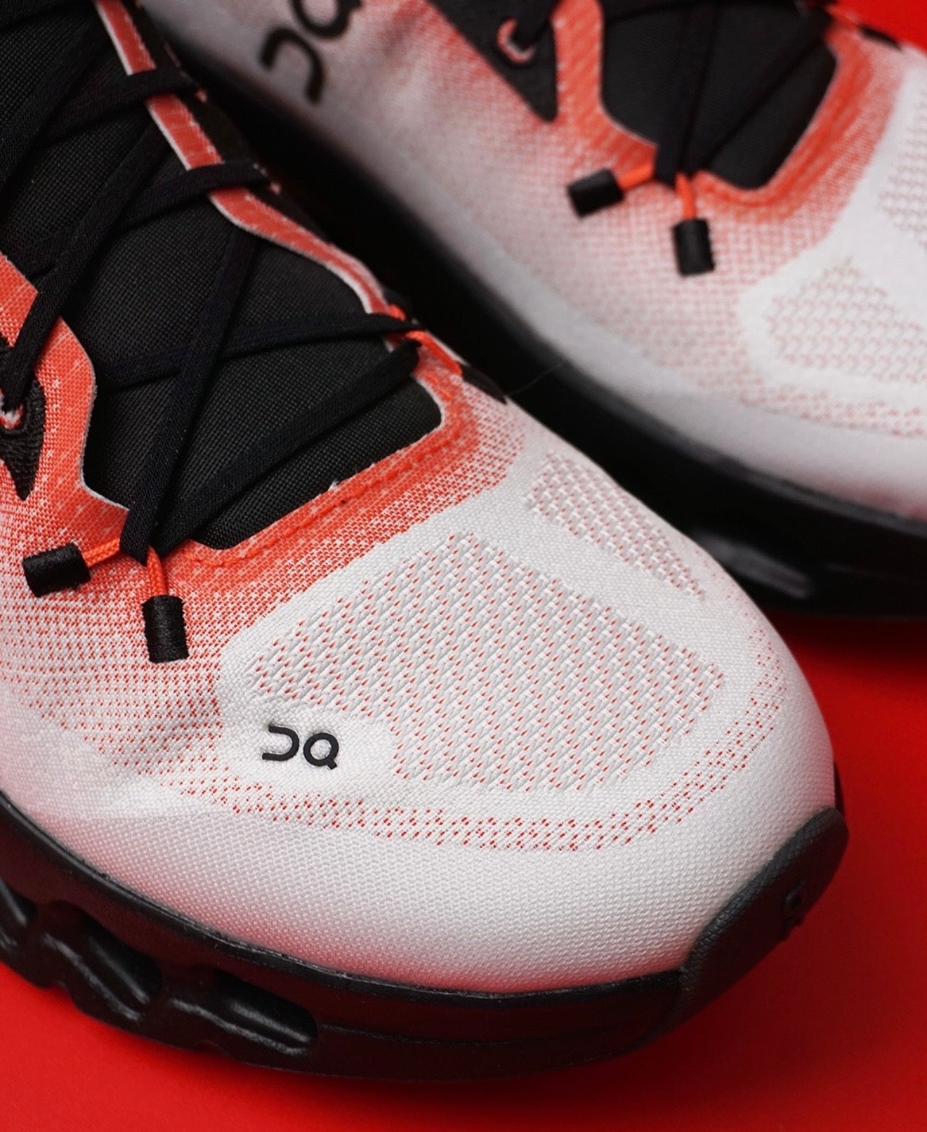 On Cloudtilt Flame Eclipse