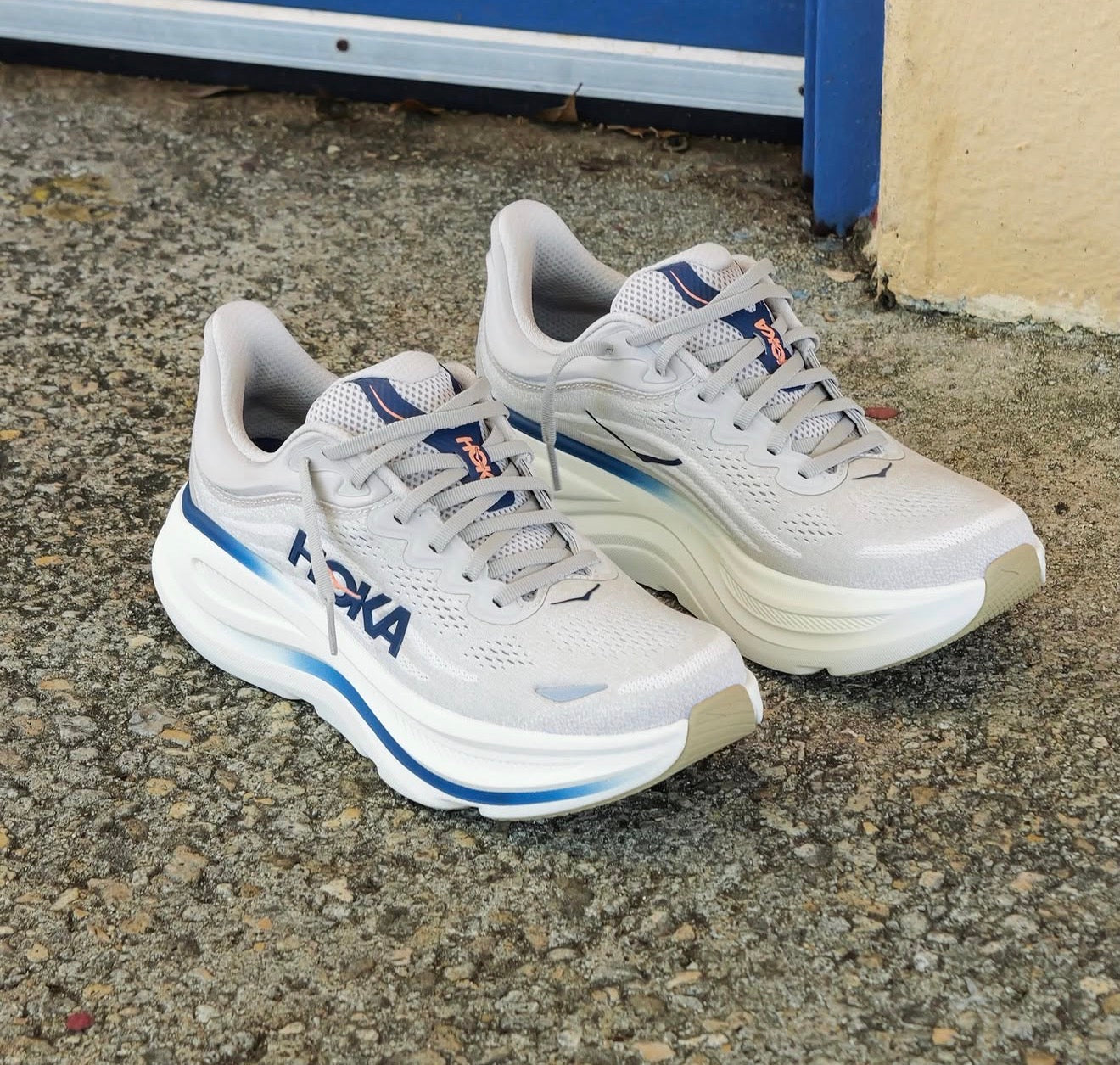 Hoka One One Bondi 9 Stucco Grout