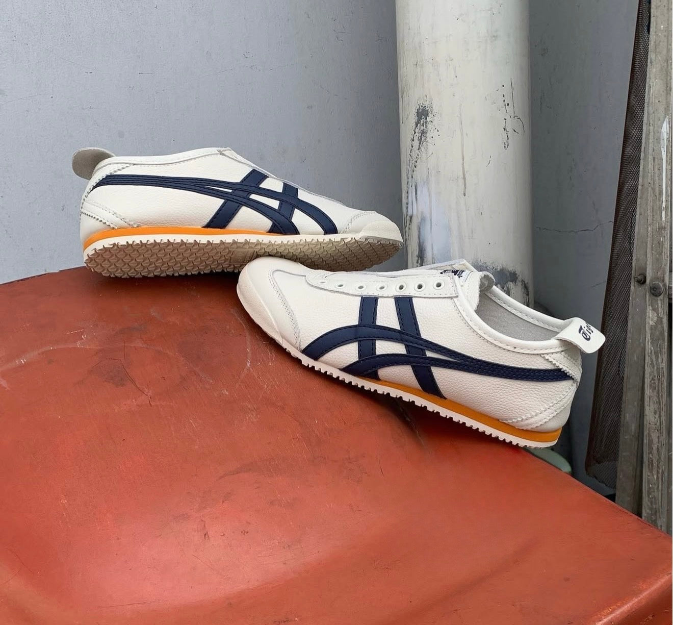 Mexico 66 Slipon White Blue Orange