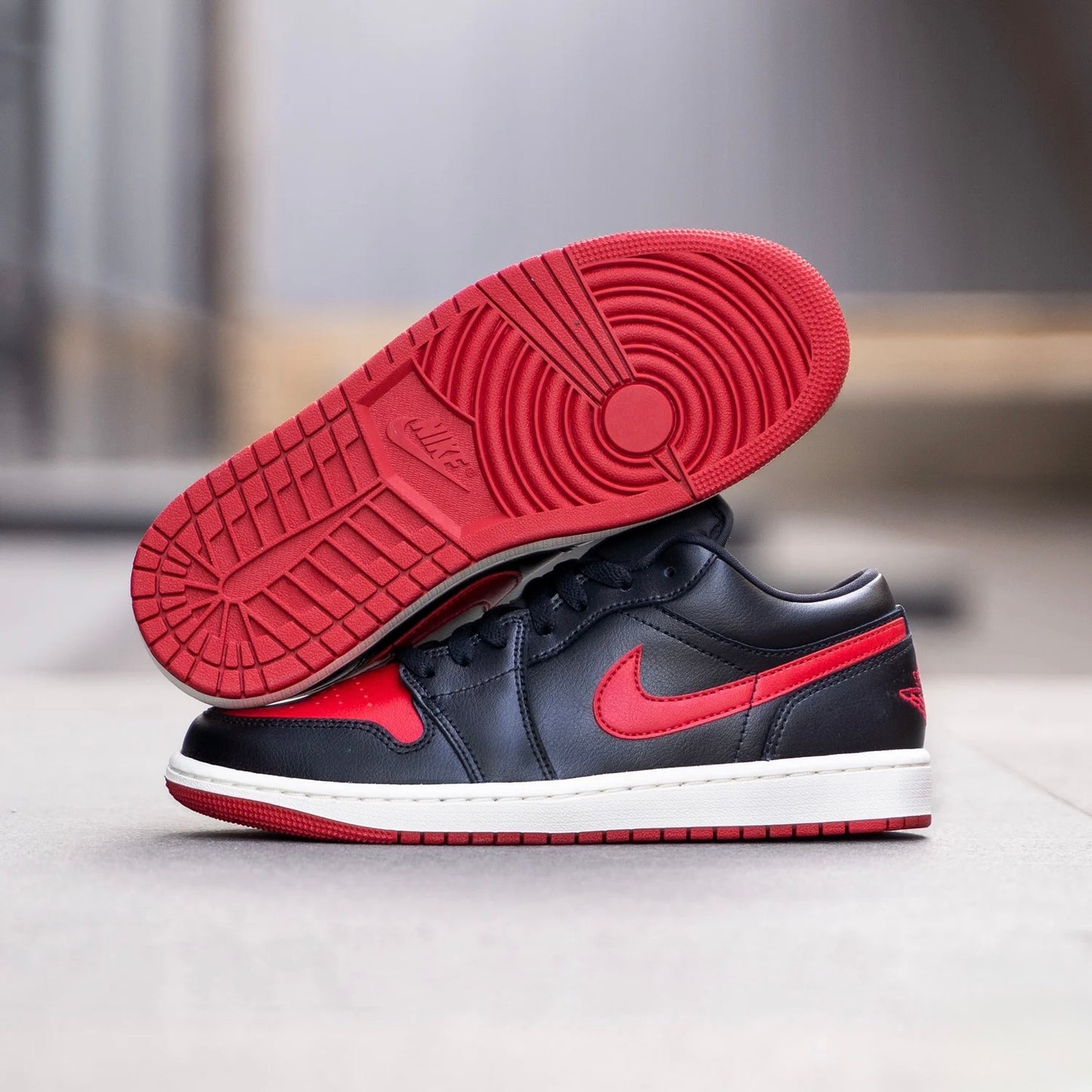 Air Jordan 1 Low Bred Sail