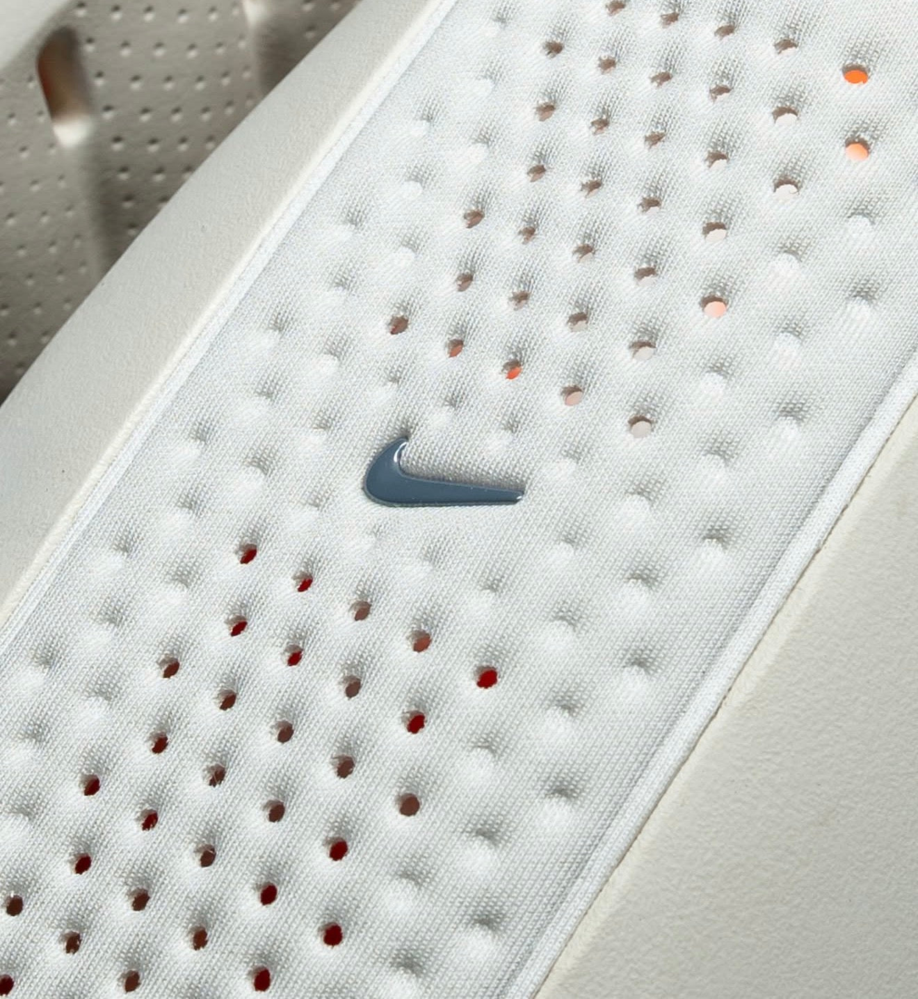 Mind 001 Slide Light Bone