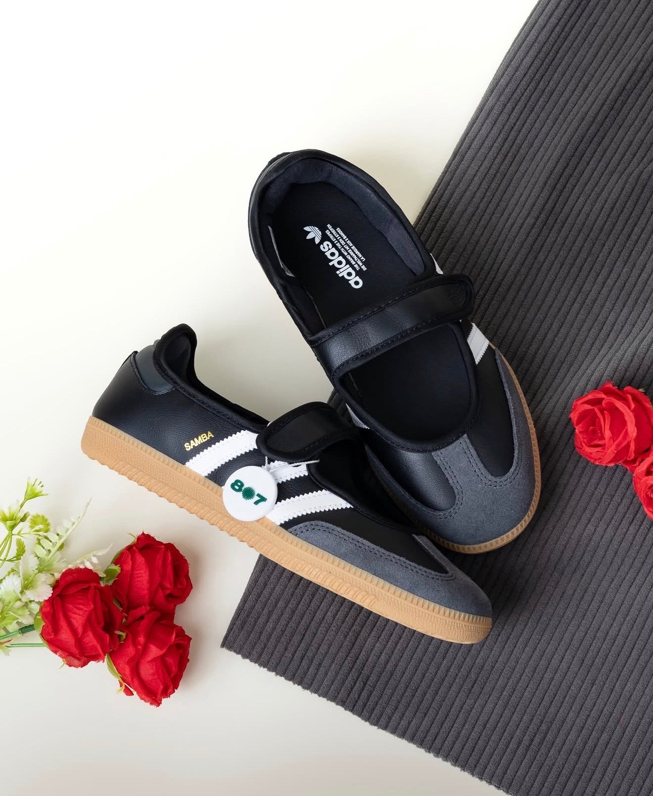 WMNs Samba Jane Black White Gum