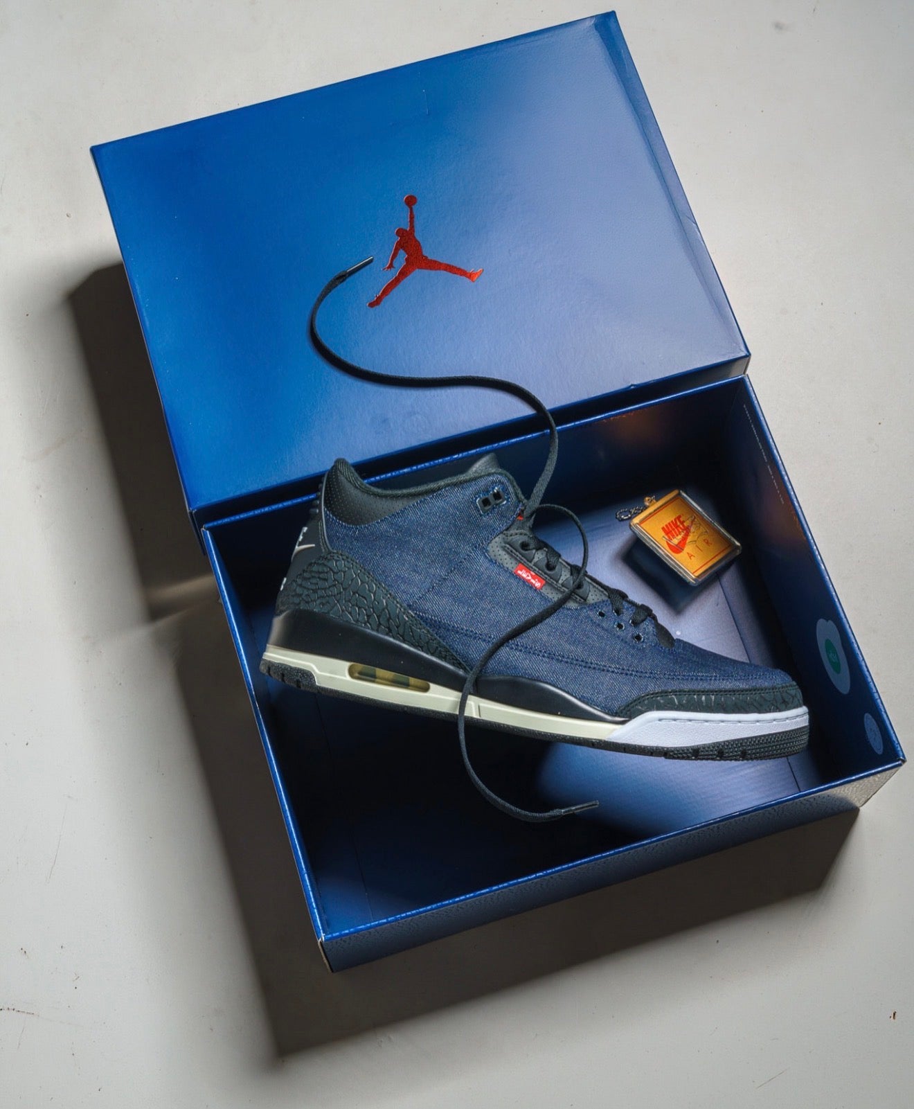 Air Jordan 3 Retro Levi’s Indigo