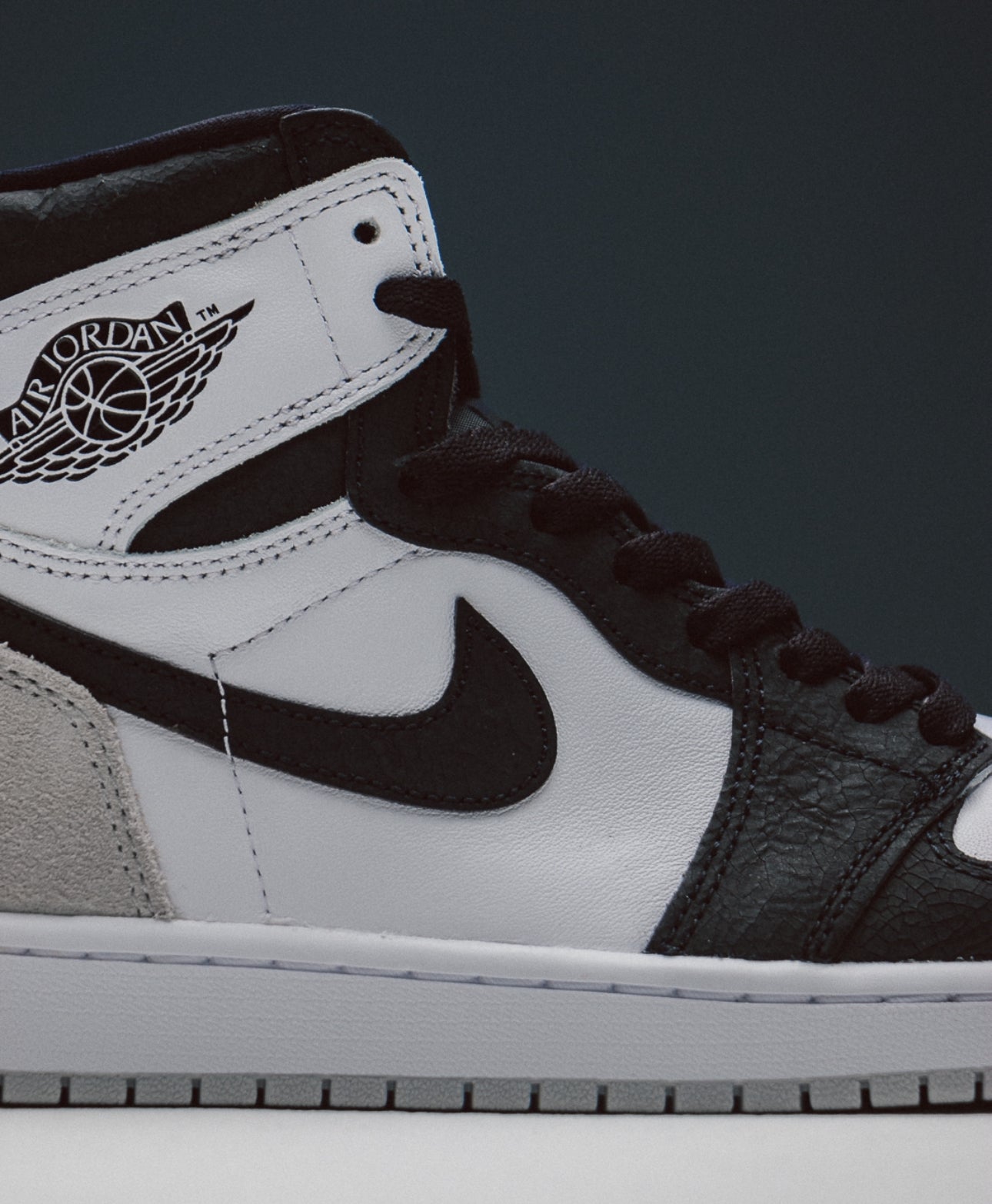 Air Jordan 1 High “ Stage Haze “