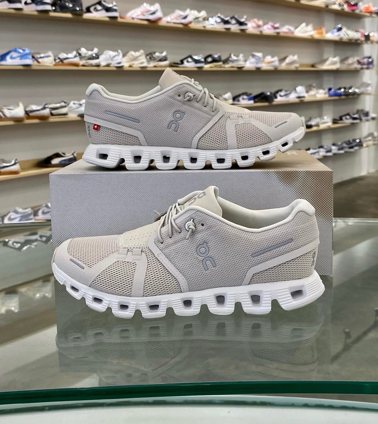 WMNs On Running Cloud 5 Pearl White