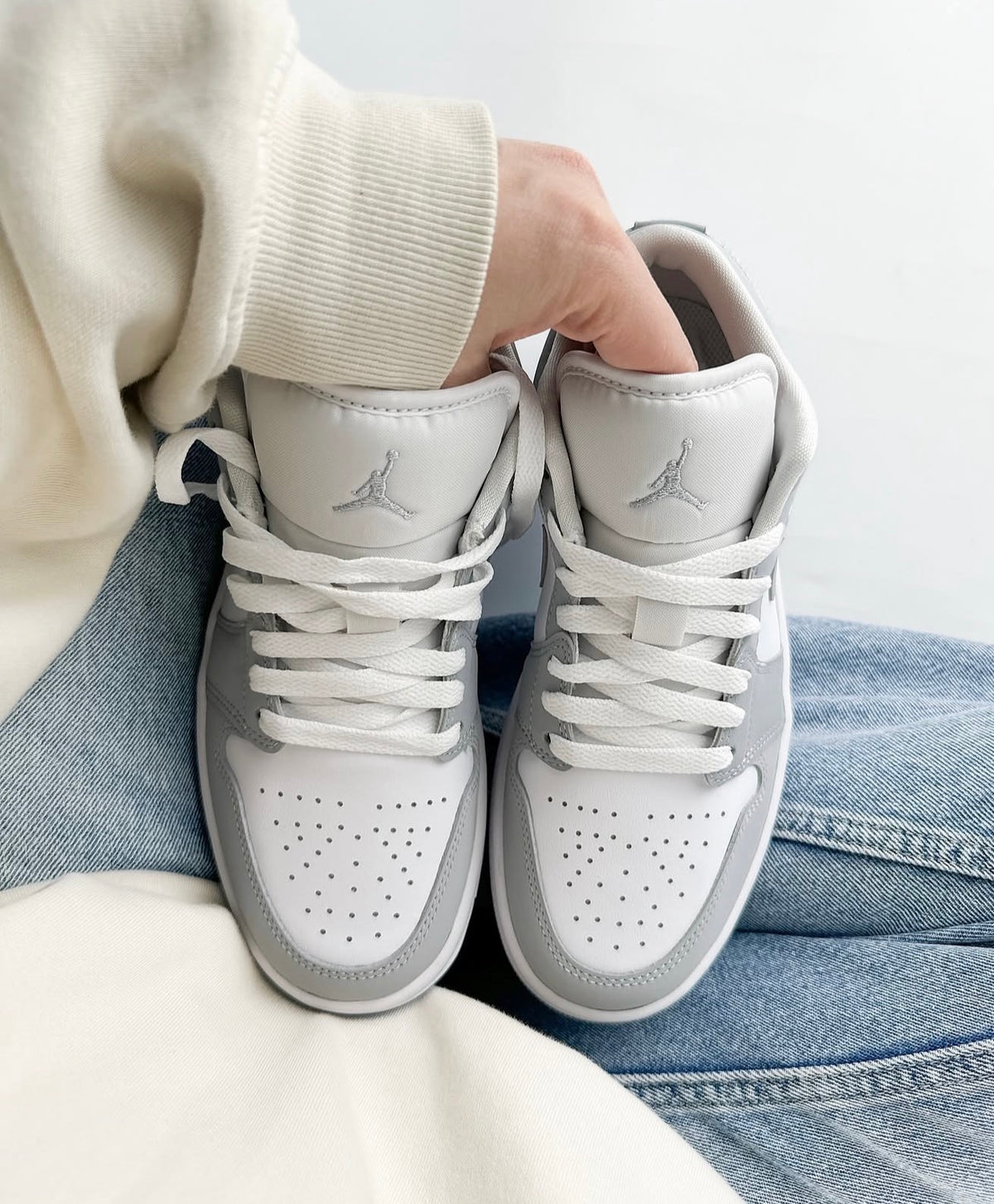 Air Jordan 1 Low Wolf Grey