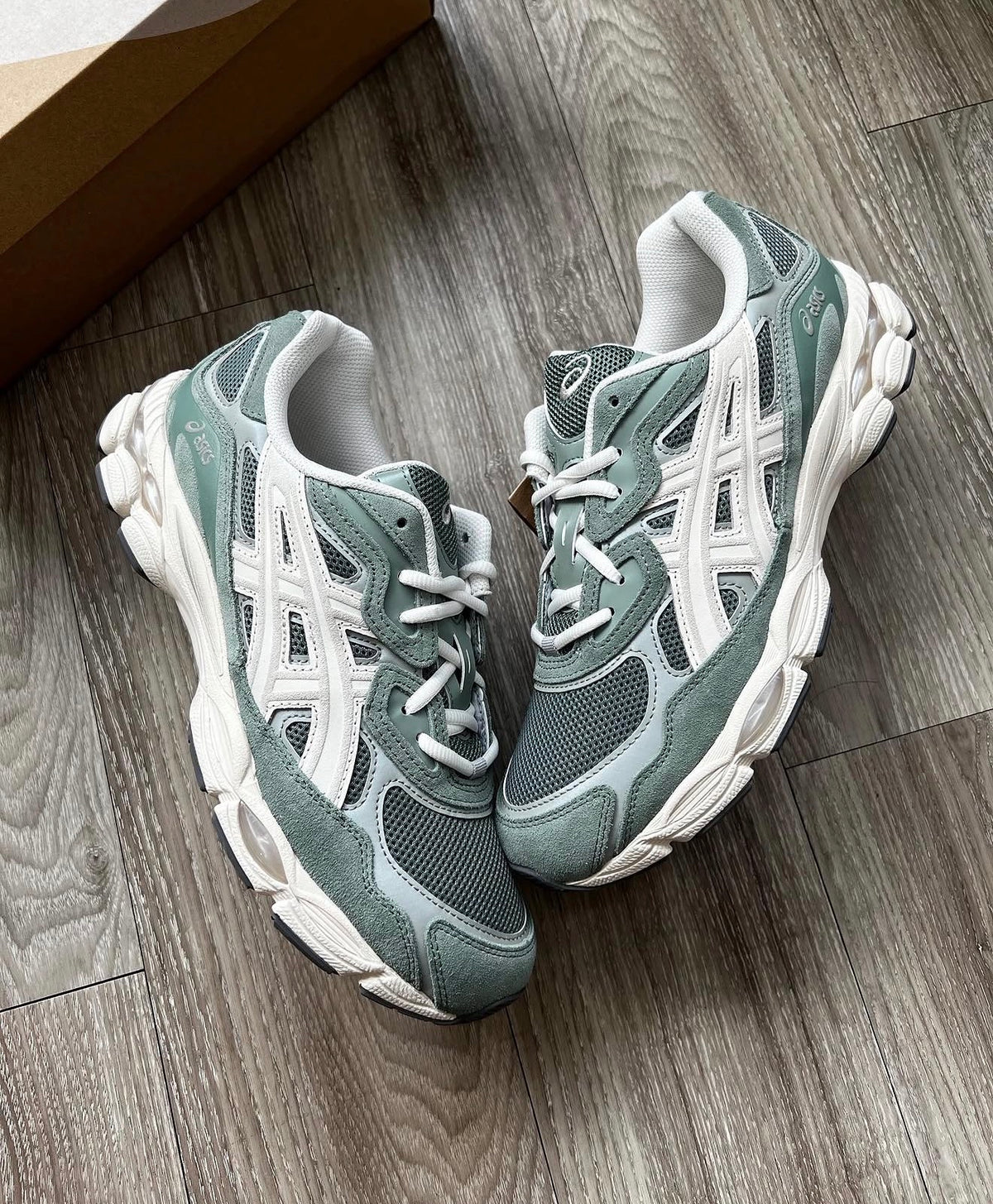 Gel-NYC Ivy Smokey Grey Green