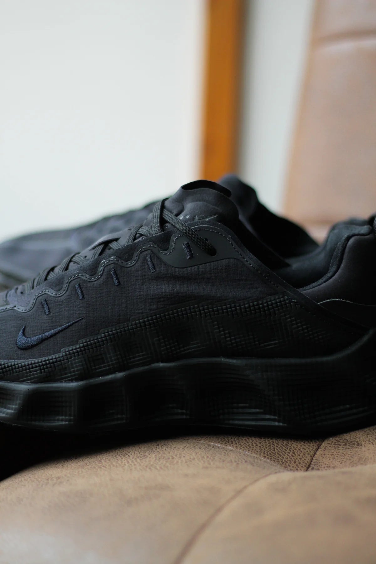 Ava Rover Triple Black