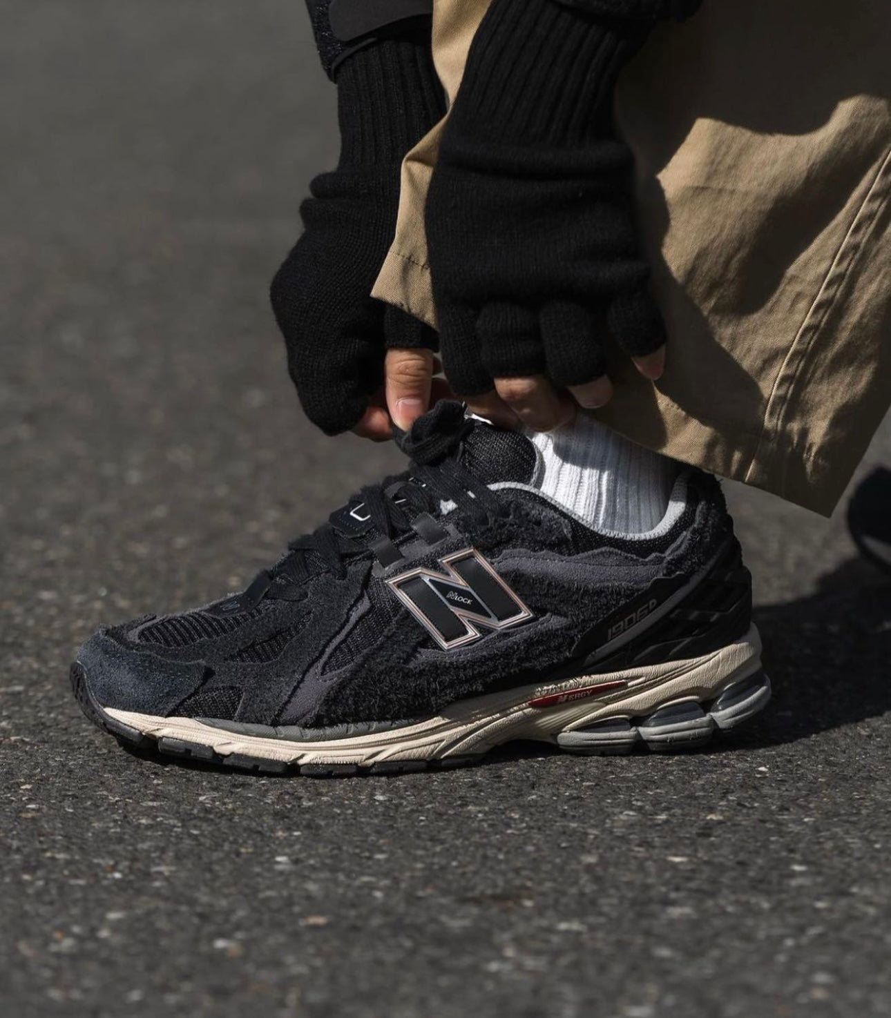 New Balance 1906D Protection Pack “ Black “