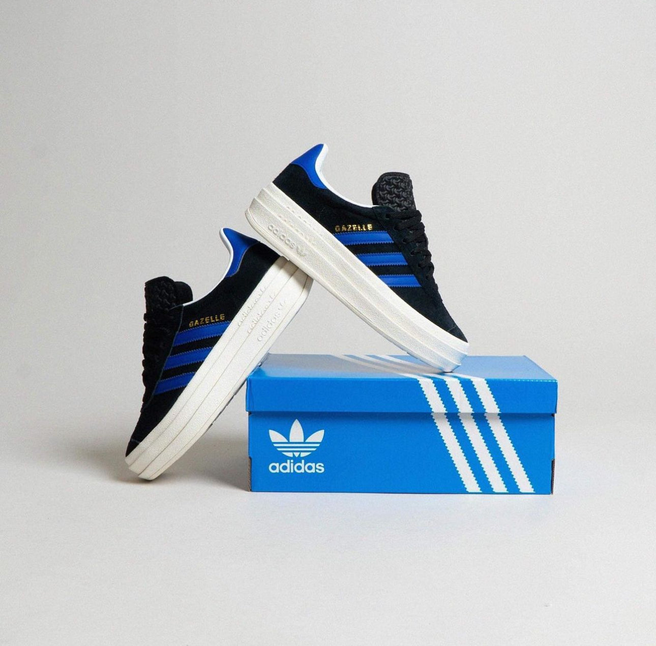 WMNs Gazelle Bold “ Core Black & Lucid Blue “