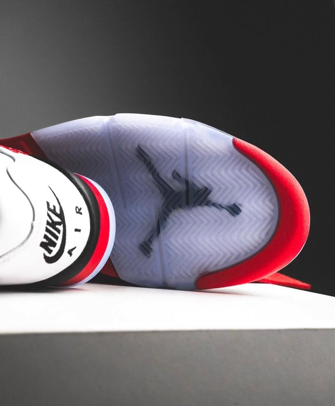 Air Jordan 5 Retro Fire Red Black Tongue