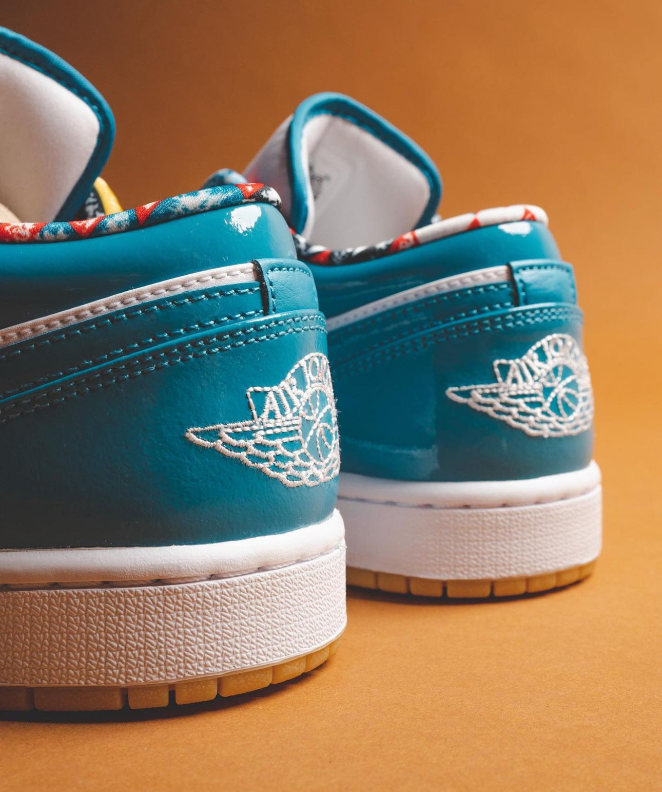 Air Jordan 1 Low “ Barcelona Cyber Teal “