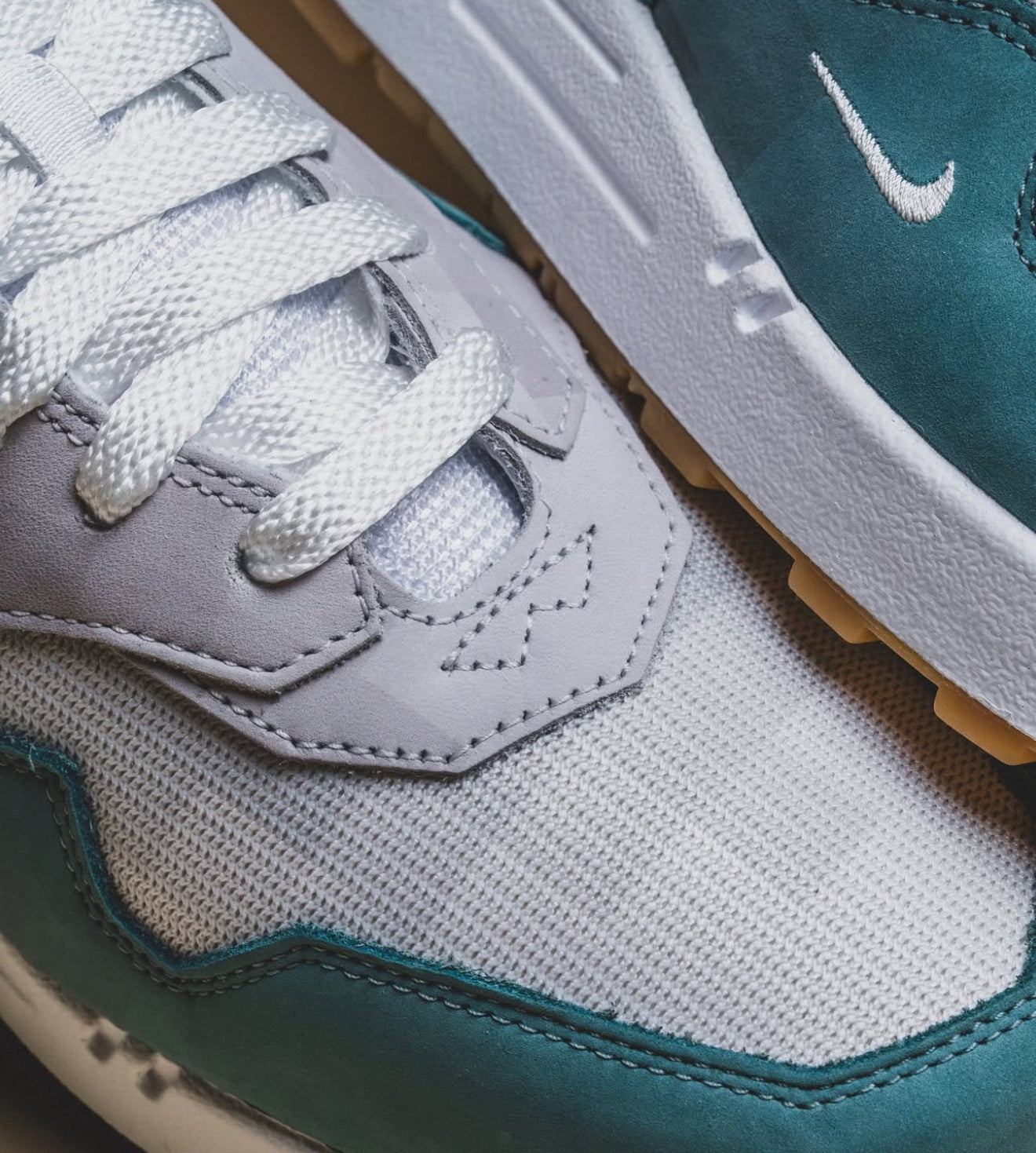 Airmax 1 .SWOOSH Low Poly Adventure