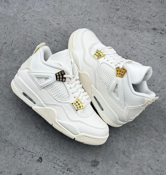 Air Jordan 4 “ Metallic Gold “