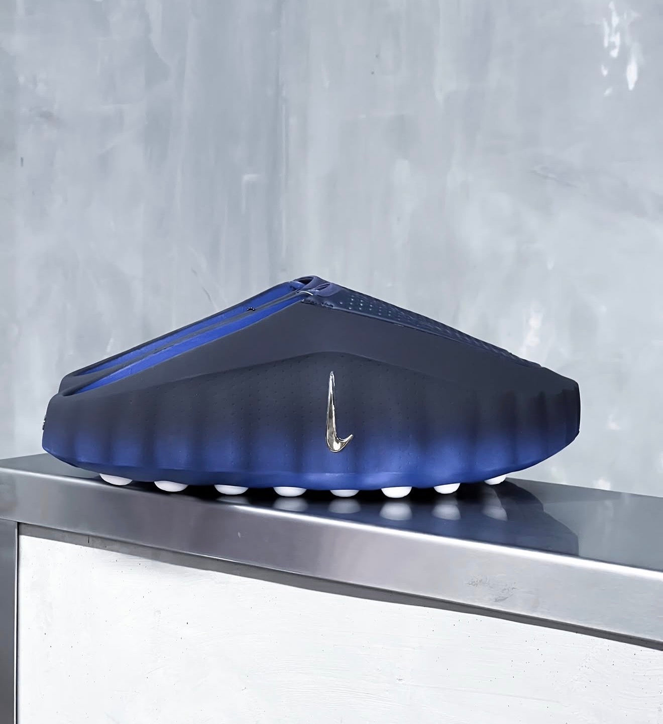 Mind 001 Slide Blackened Blue Game Royal