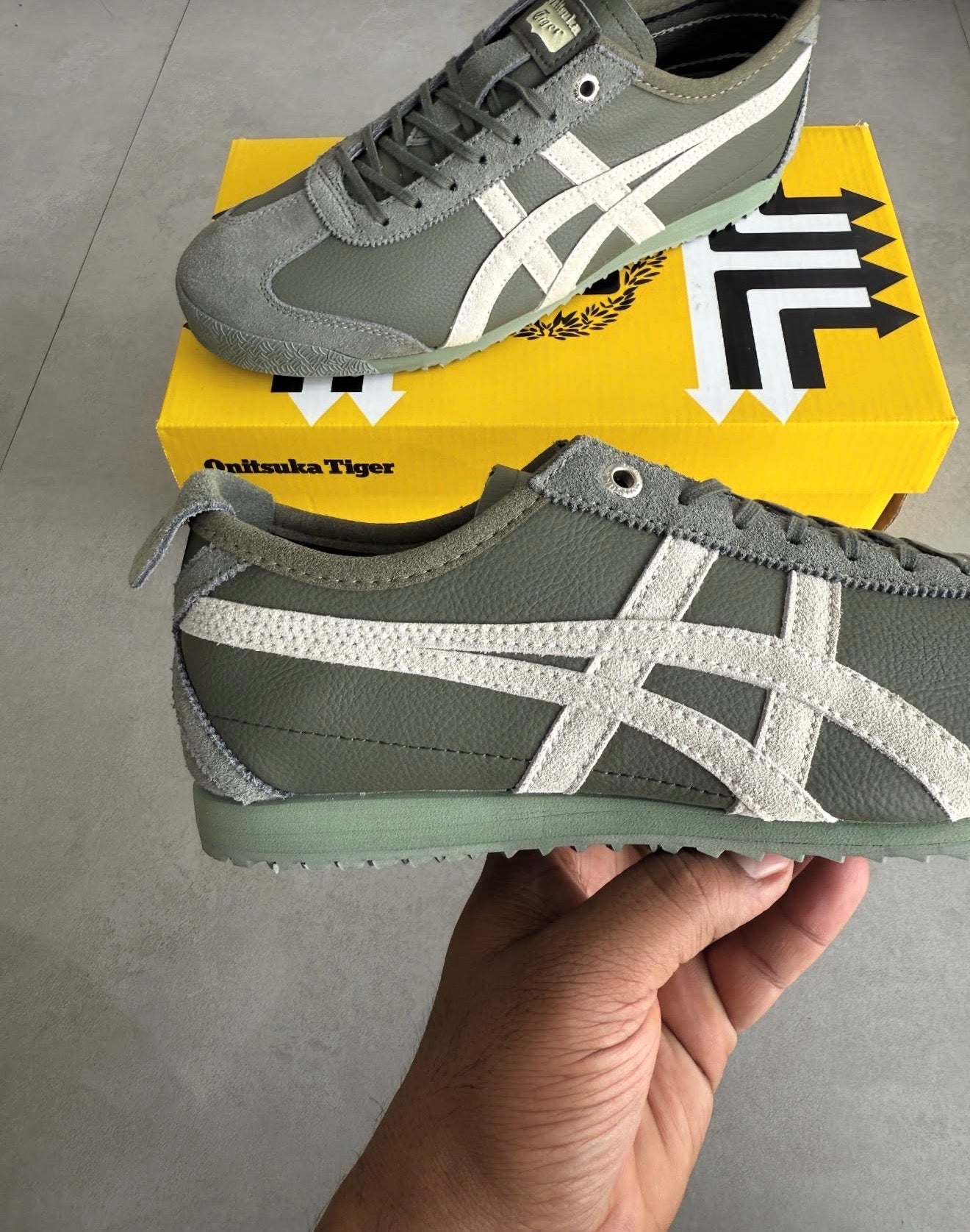 Mexico 66 SD Lace Up Vintage Mantle Green Ivory